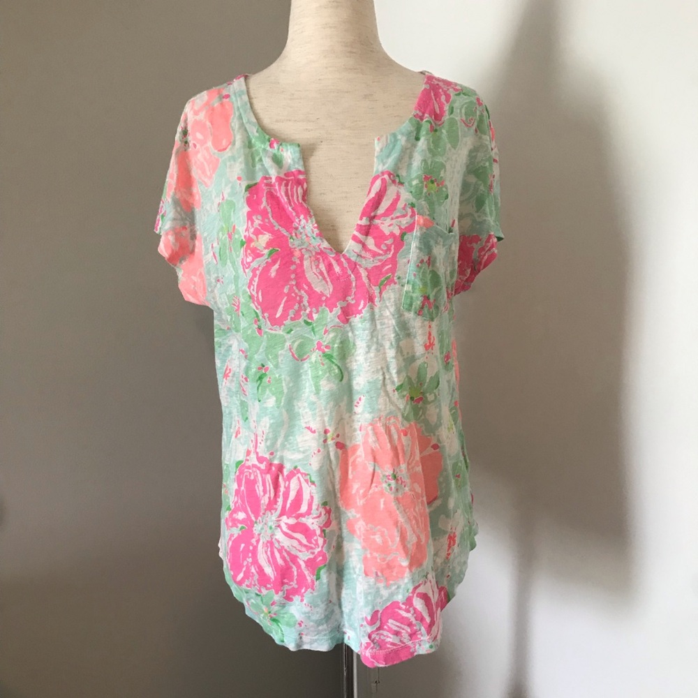 LILLY PULITZER Preppy Distressed Floral Tee